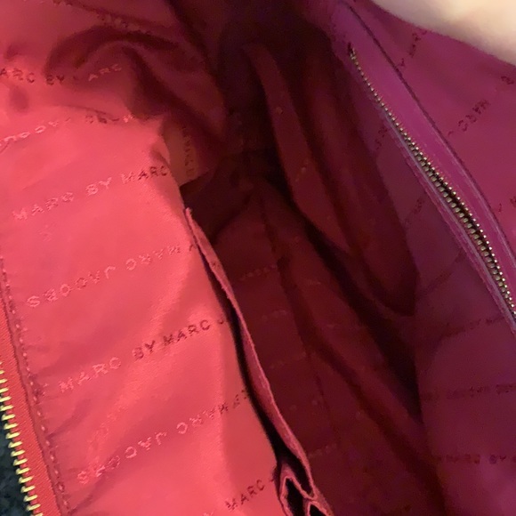 Gorgeous Marc Jacobs raspberry tote - Picture 7 of 9